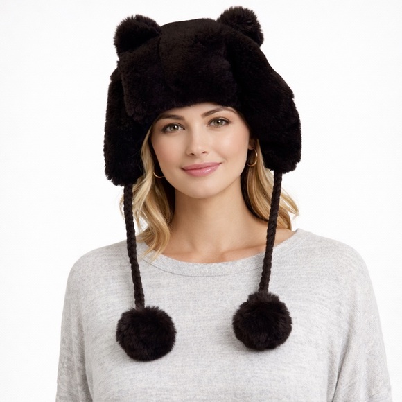 Resolute Accessories - Resolute Cozy Faux Fur Bear ears & Pom-Pom Hat